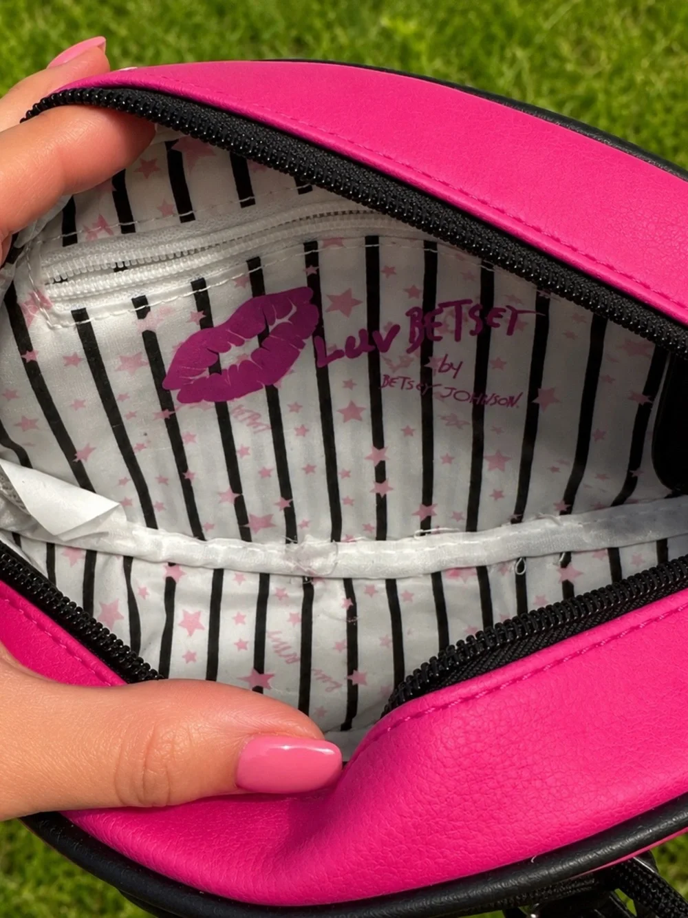 Betsey Johnson Bright Pink Football Crossbody Purse - Picture 4 of 4
